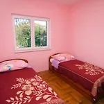 Apartment By The Sea Bilo, Primosten - 4806 Podgreben