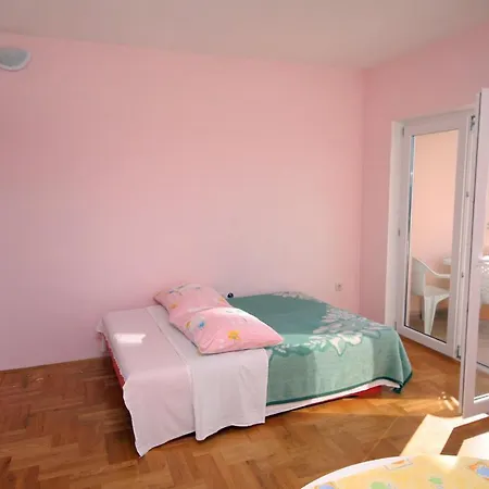 Appartamento By The Sea Bilo, Primosten - 4806 *