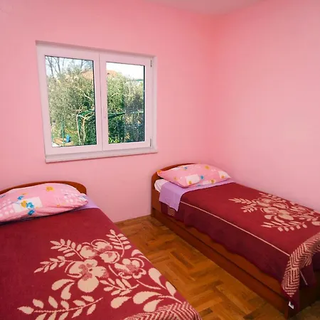 Appartamento By The Sea Bilo, Primosten - 4806 Podgreben