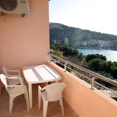 By The Sea Bilo, Primosten - 4806 *