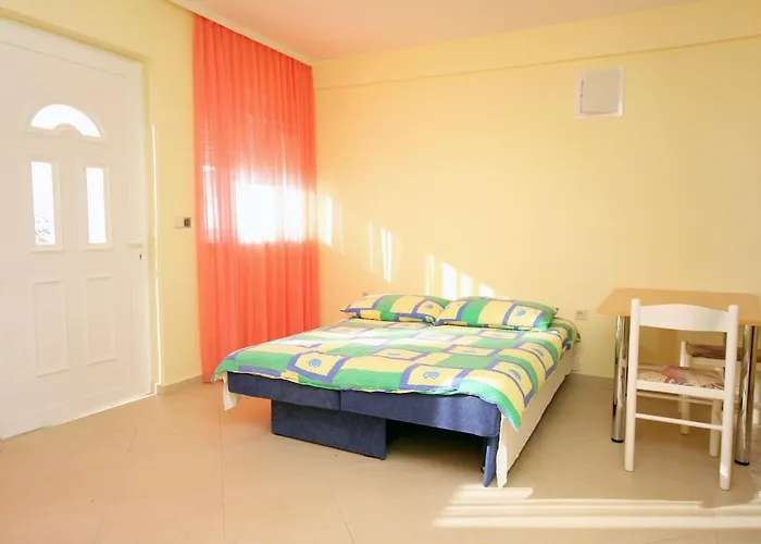 Appartement By The Sea Bilo, Primosten - 4806