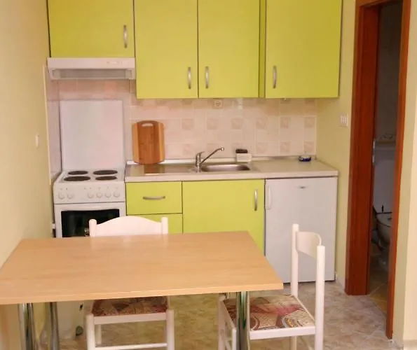 Appartement By The Sea Bilo, Primosten - 4806 *